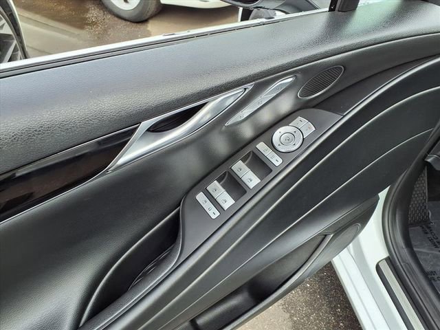 Used 2023 Genesis G80 2.5T image 11