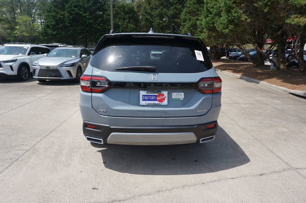 Used 2023 Honda Pilot Elite image 25