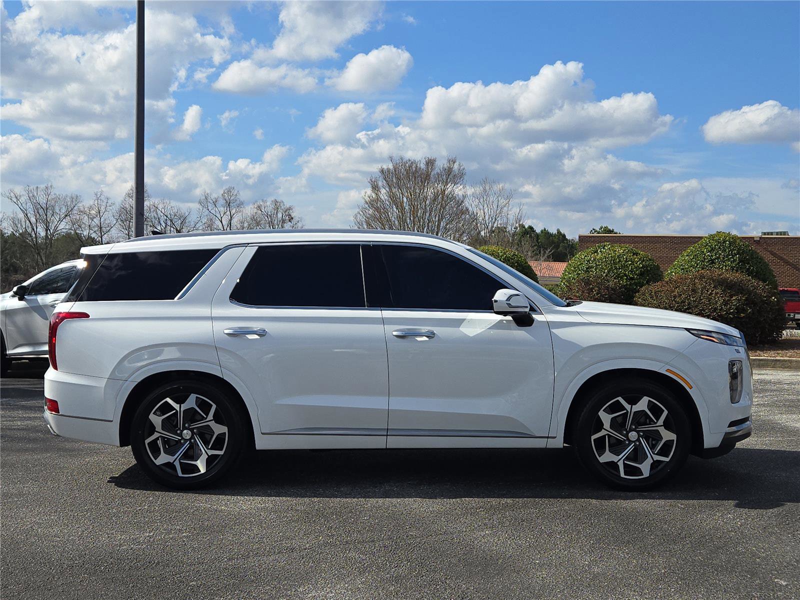 Used 2022 Hyundai Palisade Calligraphy image 6