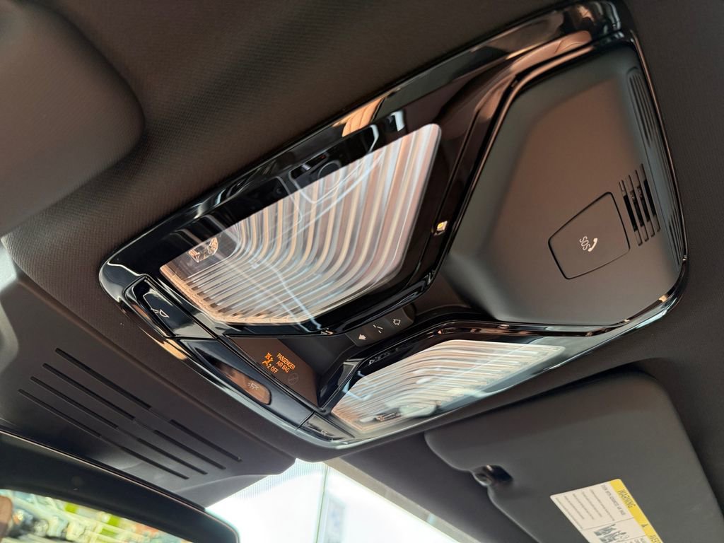 Certified 2026 BMW X5 xDrive40i w/ Premium Package image 33