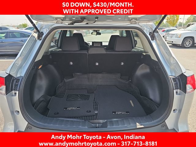 Used 2022 Toyota Corolla Cross LE FWD image 12
