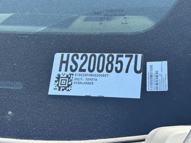 Used 2017 Toyota Highlander LE FWD image 31