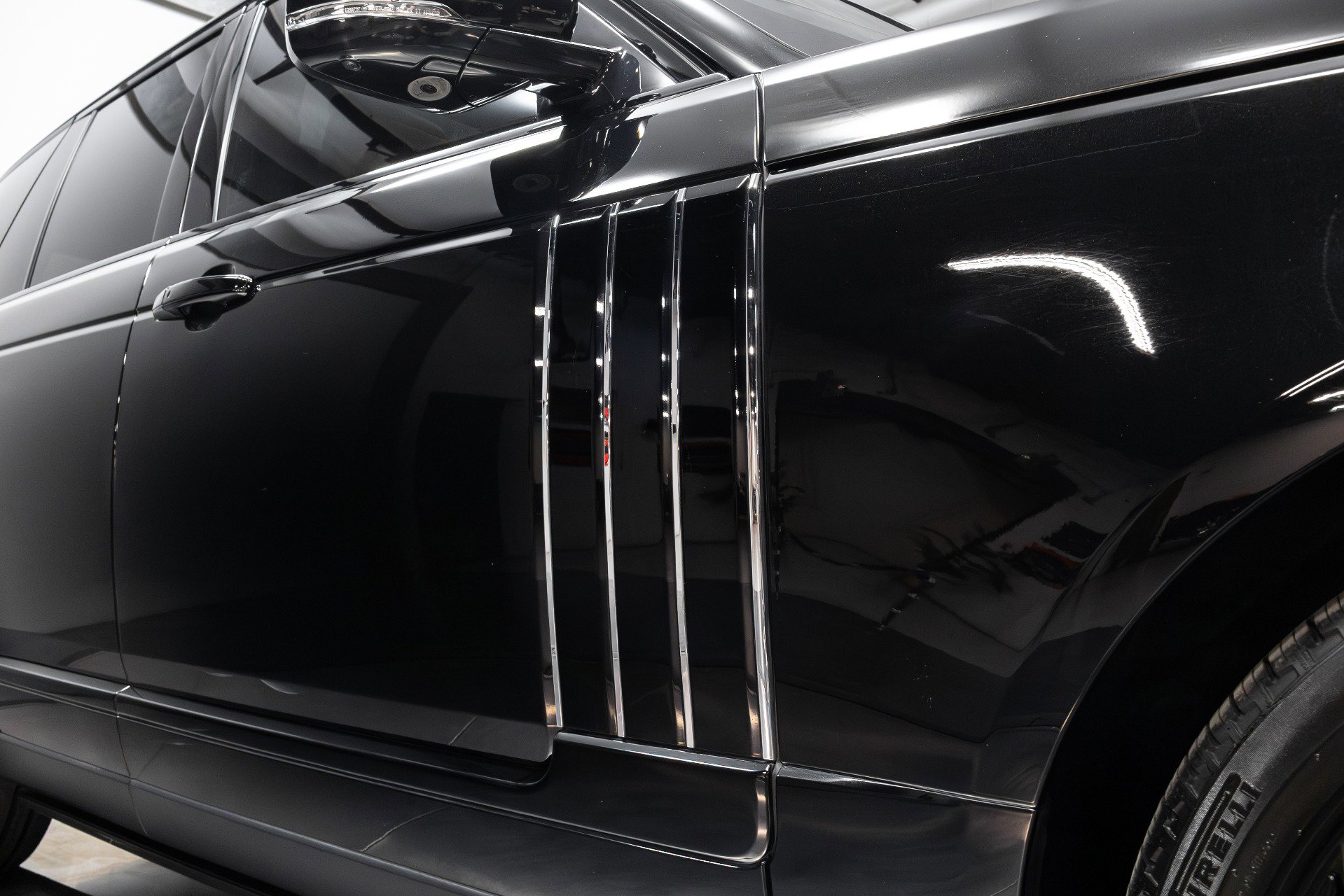 Used 2022 Land Rover Range Rover Autobiography image 42