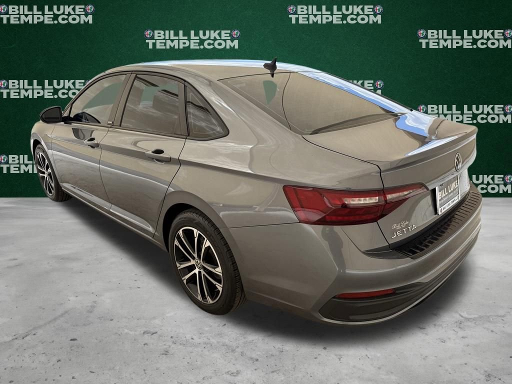 Used 2023 Volkswagen Jetta Sport image 10