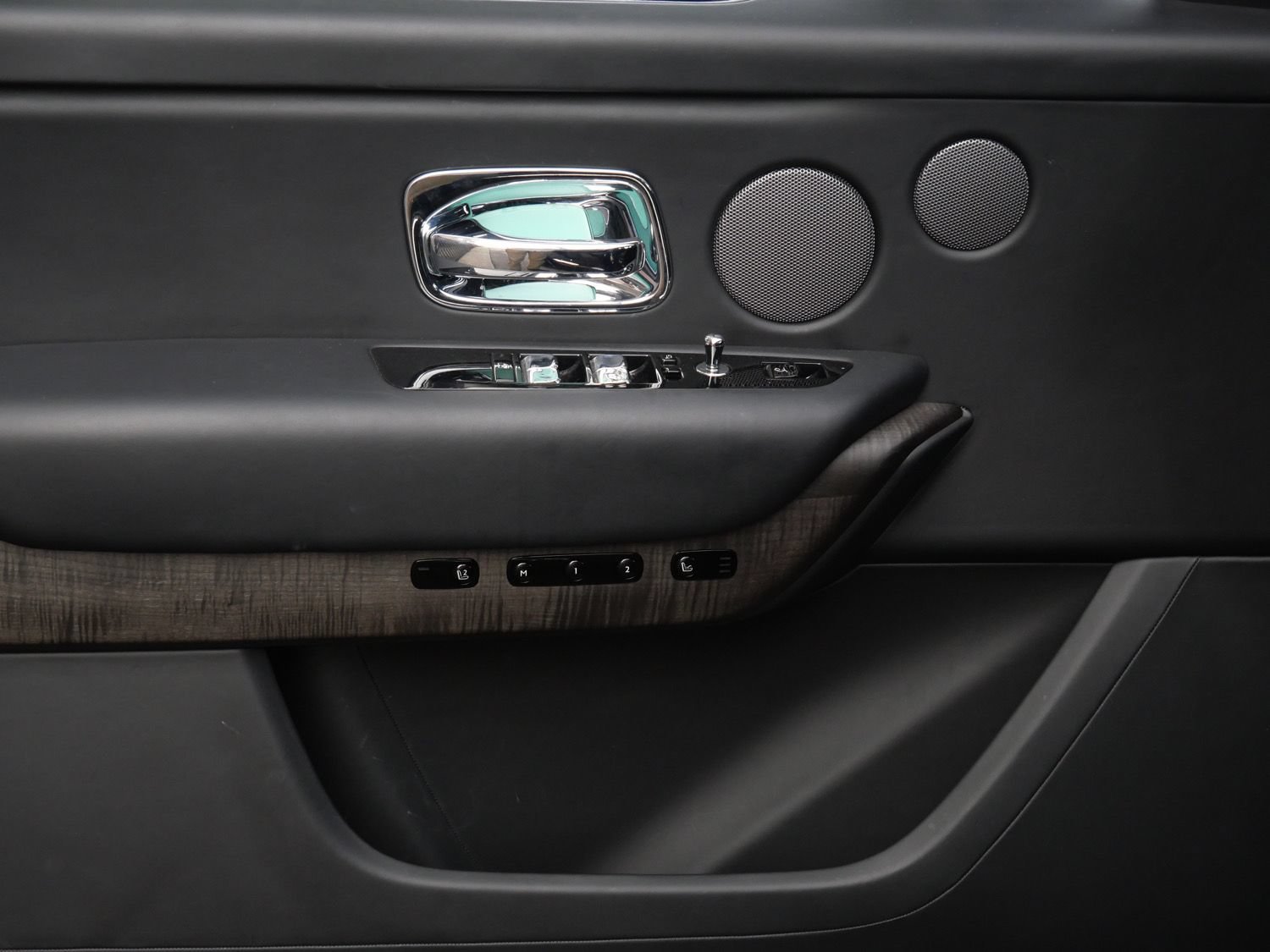 Certified 2021 Rolls-Royce Cullinan AWD/4WD image 11
