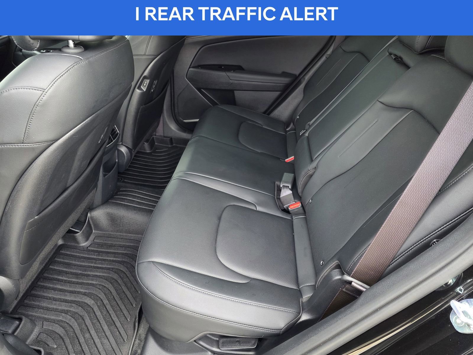 Used 2024 Kia Sportage EX w/ EX Premium Package image 17