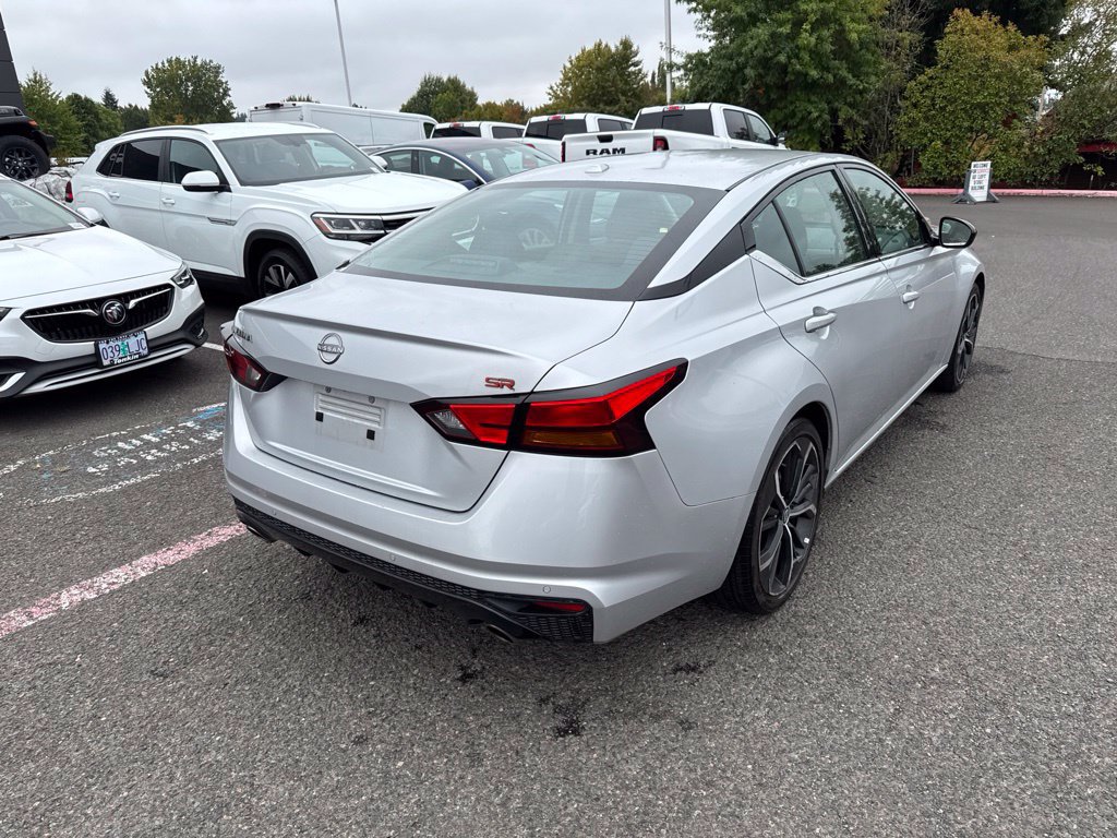 Used 2023 Nissan Altima 2.5 SR FWD image 8