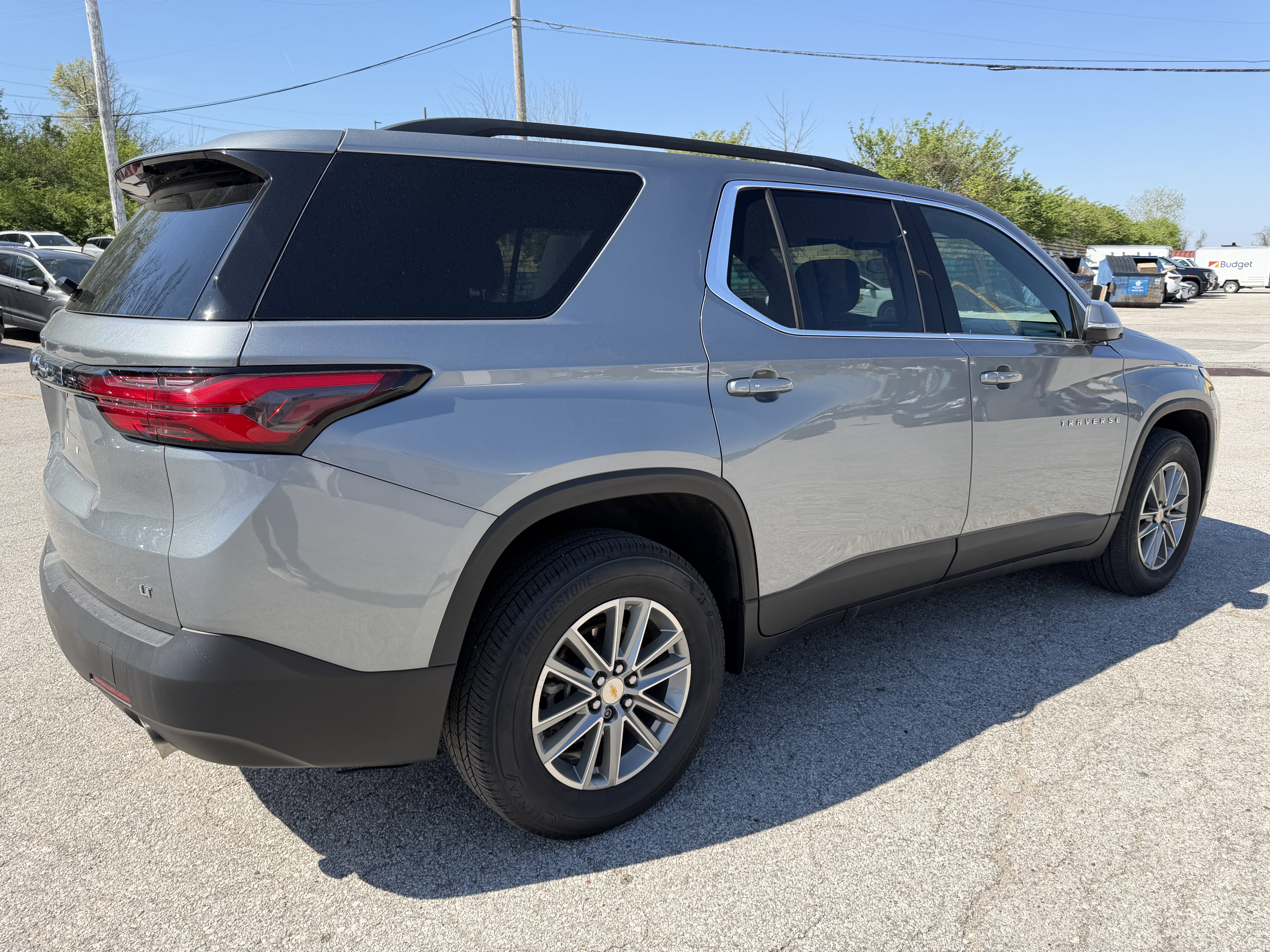 Used 2023 Chevrolet Traverse LT image 7
