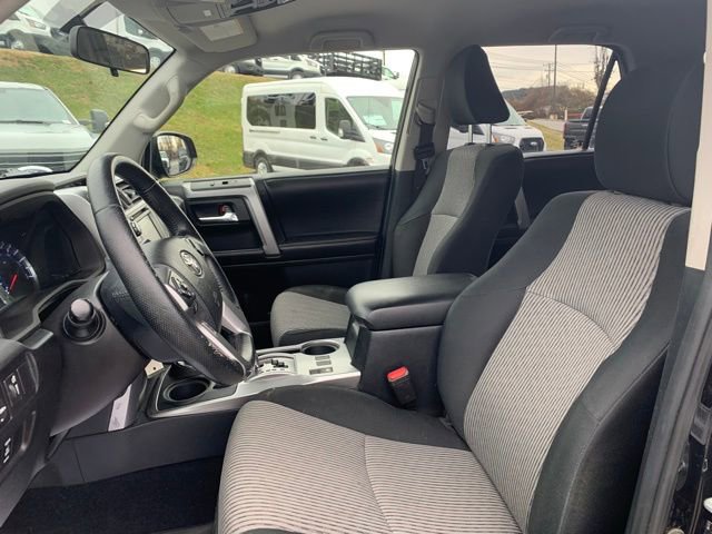 Used 2017 Toyota 4Runner SR5 image 21