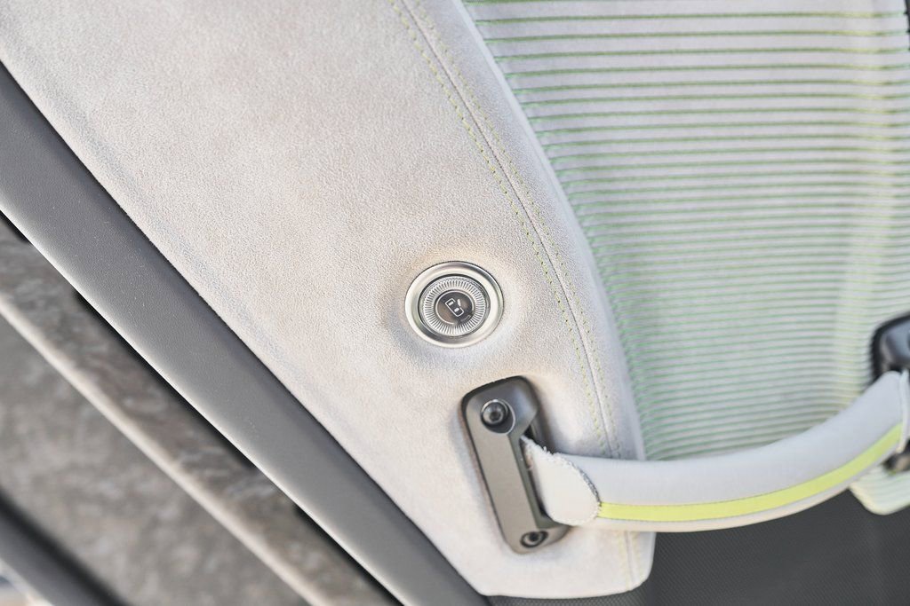 Used 2023 Maserati MC20 Spyder image 38