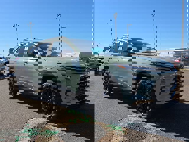 New 2026 Chevrolet Trax ACTIV w/ Driver Confidence Package image 7