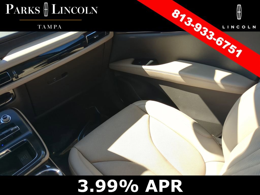 Certified 2021 Lincoln Nautilus Reserve image 14