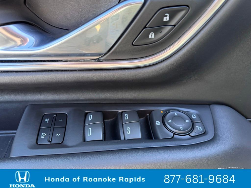 Used 2023 Chevrolet Suburban LT image 29