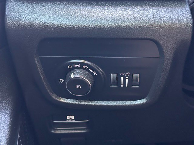 Used 2023 Jeep Grand Cherokee L Overland w/ Luxury Tech Group IV AWD/4WD image 18