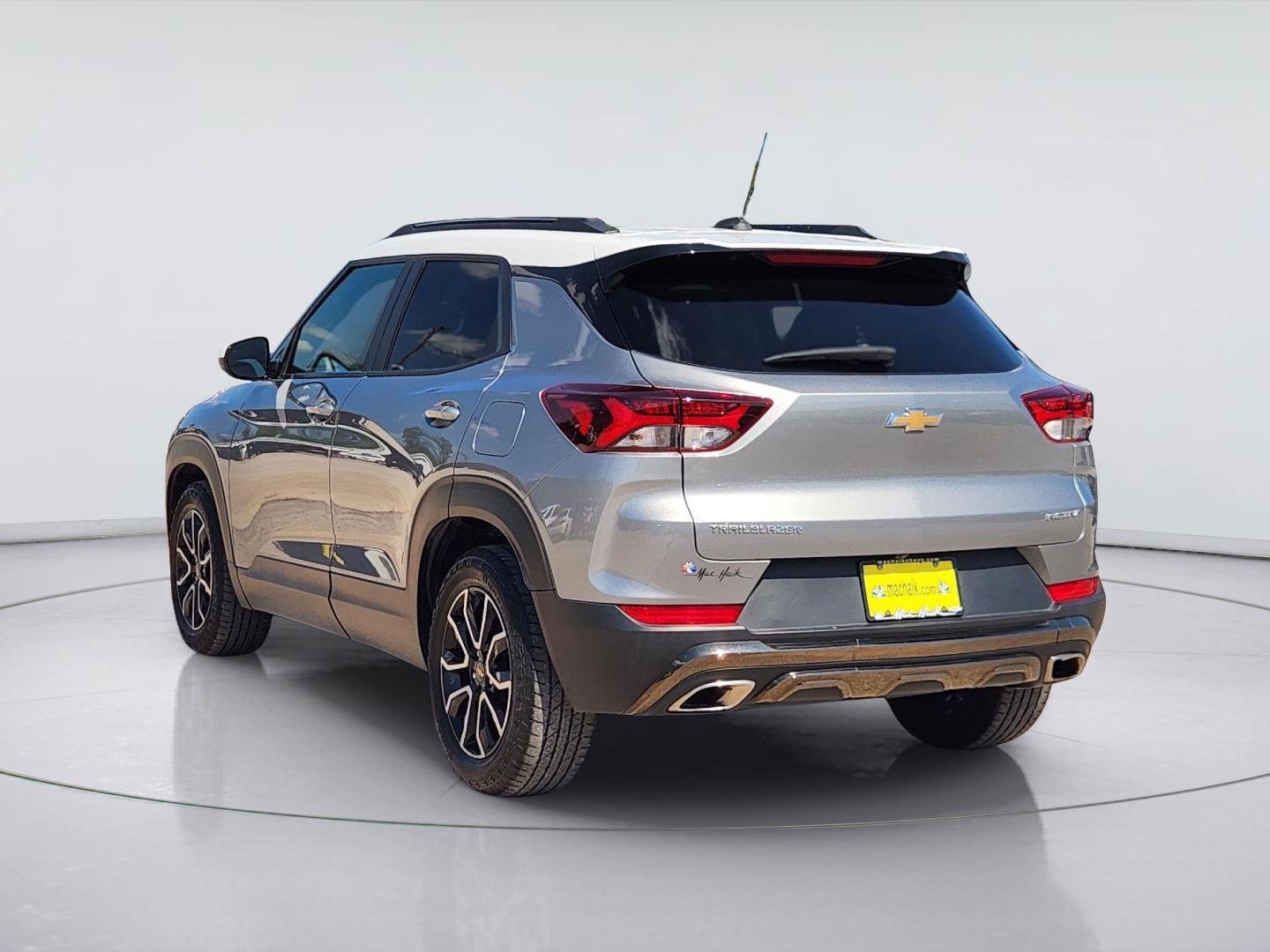 Used 2023 Chevrolet TrailBlazer ACTIV w/ Sun and Liftgate Package FWD image 5
