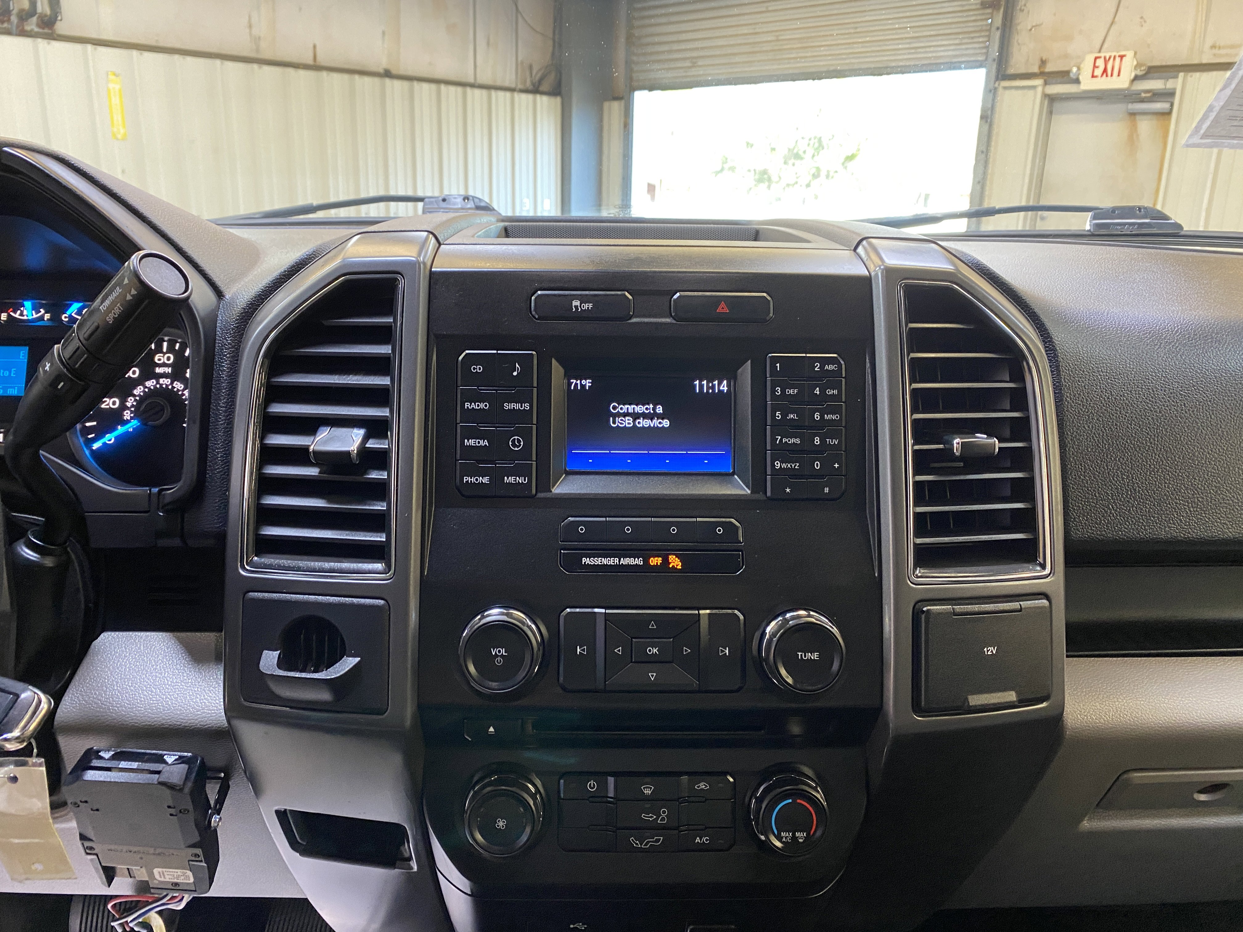 Used 2017 Ford F150 XLT image 36