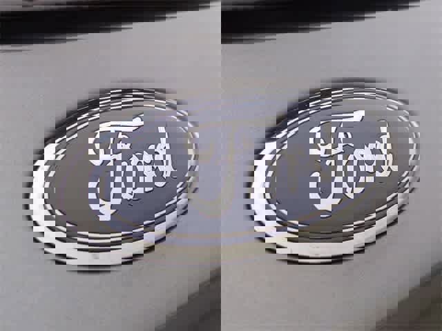 Used 2022 Ford Escape SE image 11