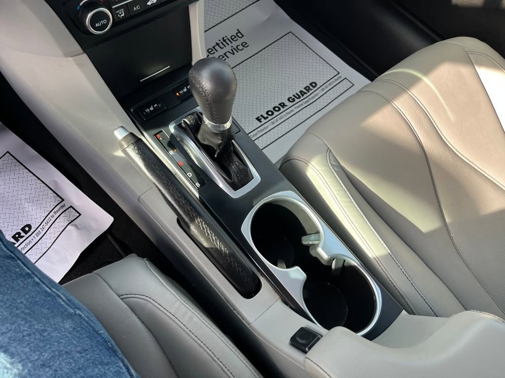 Used 2019 Acura ILX Premium Package image 16