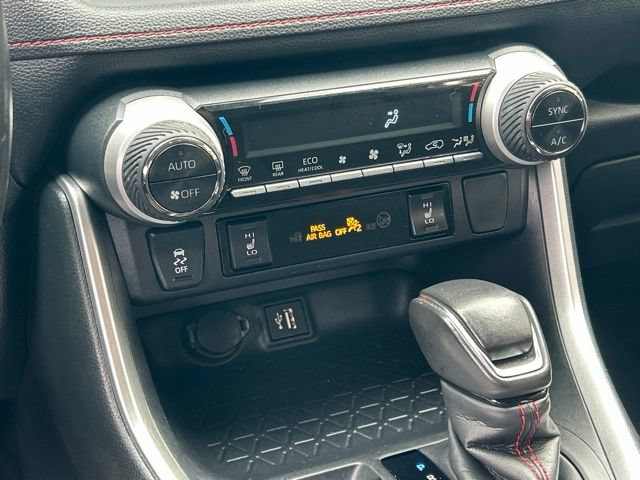 Used 2023 Toyota RAV4 SE w/ Weather & Moonroof Package AWD/4WD image 66