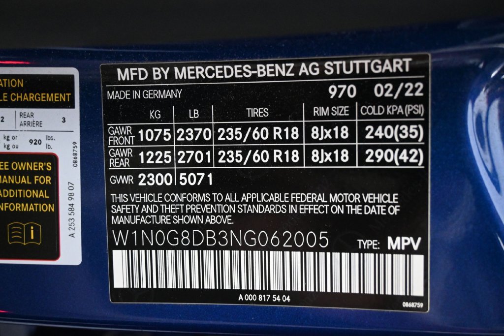 Used 2022 Mercedes-Benz GLC 300 w/ Premium Package Lite image 3