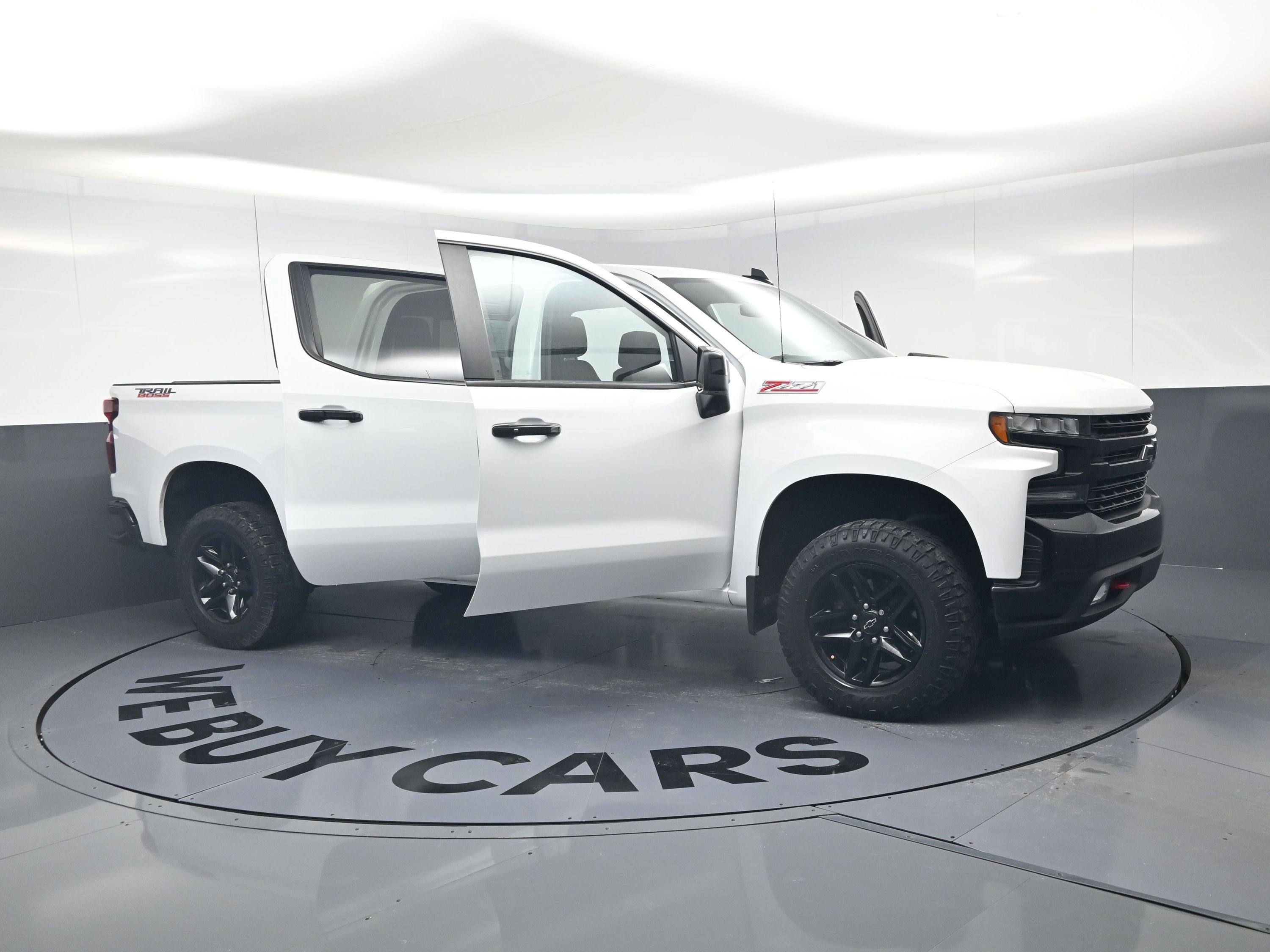Used 2021 Chevrolet Silverado 1500 LT Trail Boss w/ Convenience Package II AWD/4WD image 25