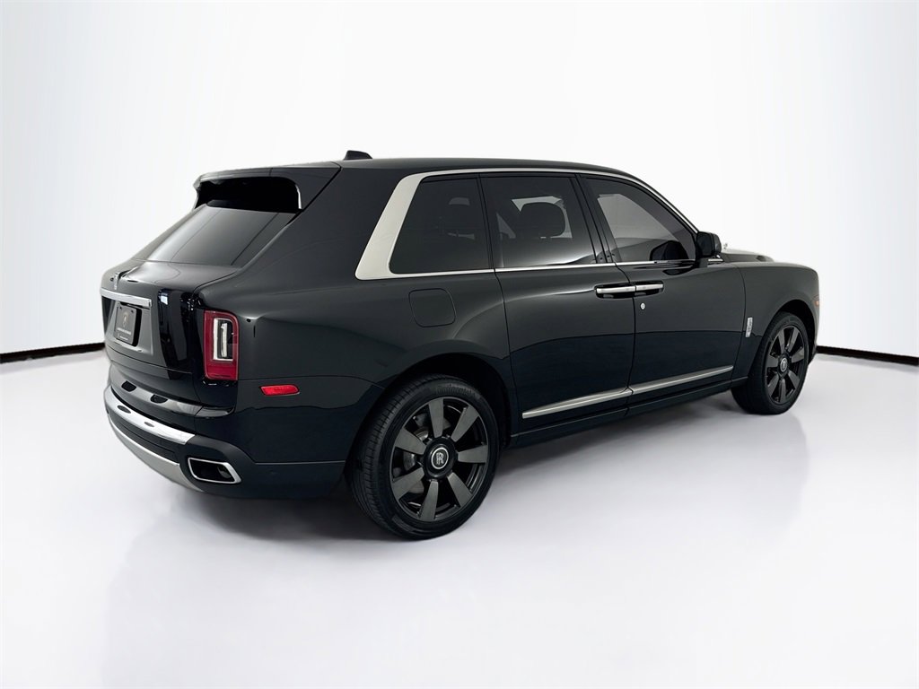 Used 2024 Rolls-Royce Cullinan image 5