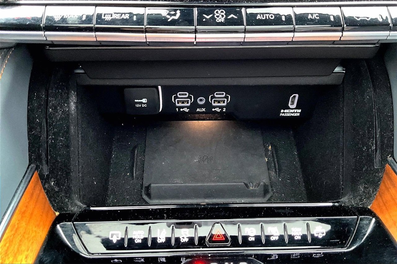 Used 2022 Jeep Grand Wagoneer Series III image 18