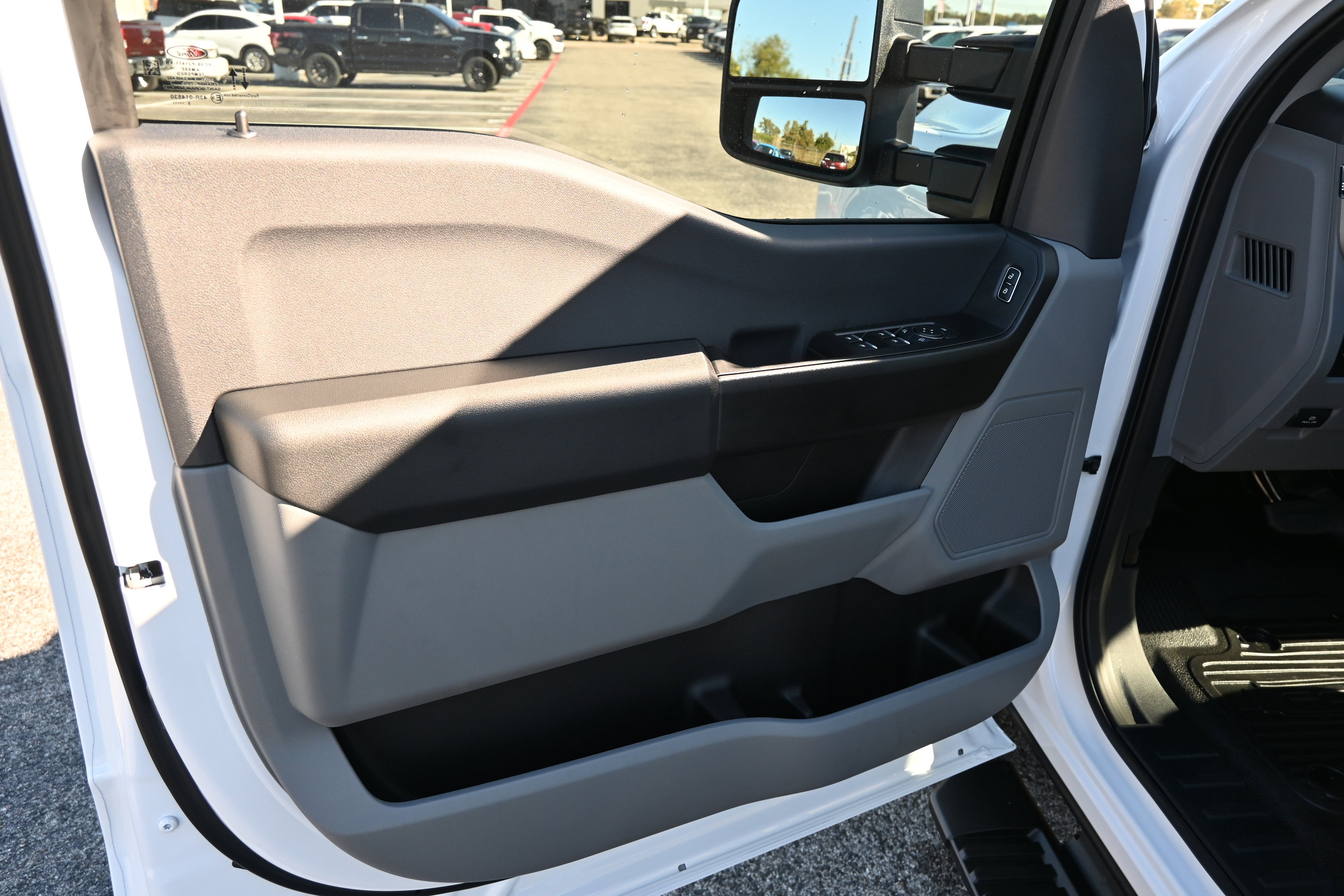 New 2026 Ford F250 XL w/ XL Driver Assist Package AWD/4WD image 14