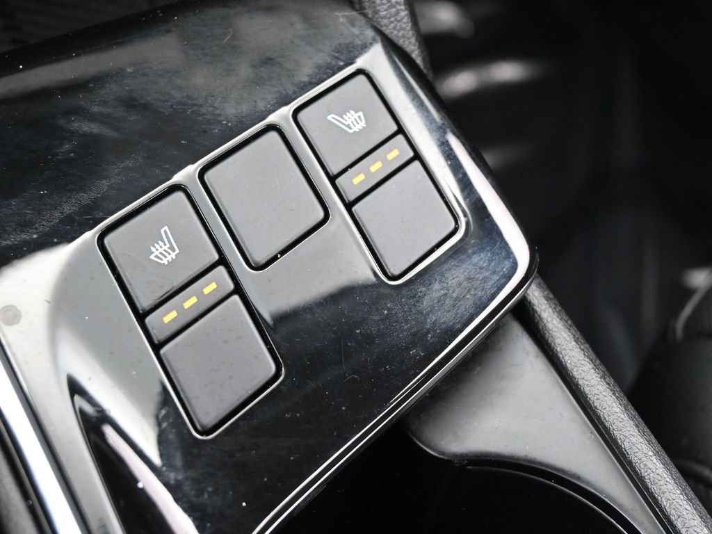 Used 2023 Kia Sportage EX image 28