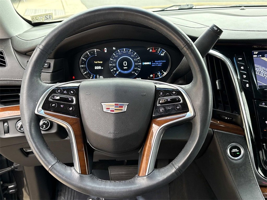 Used 2017 Cadillac Escalade Premium Luxury image 21