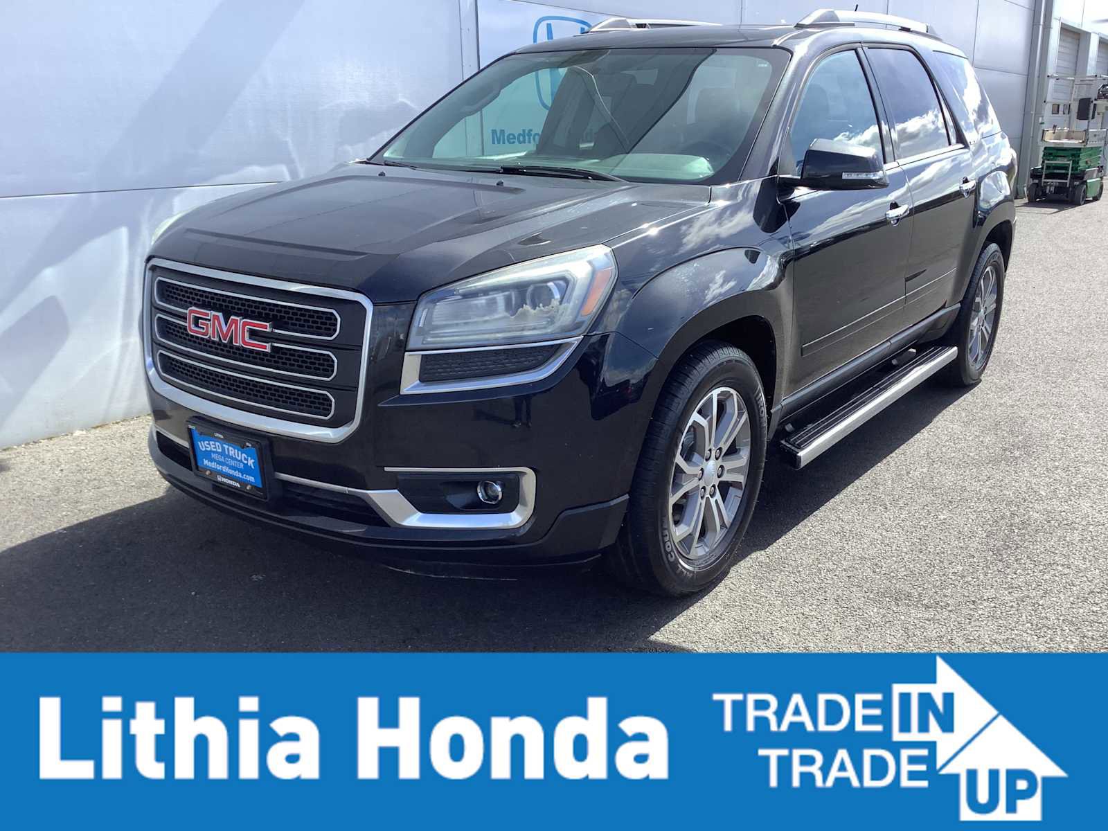 Used 2015 GMC Acadia SLT image 1