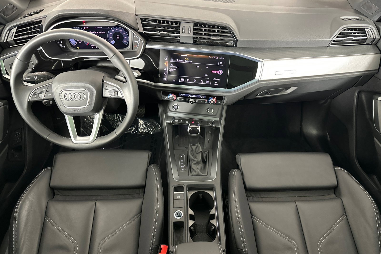 Used 2025 Audi Q3 2.0T Premium w/ Convenience Package image 12