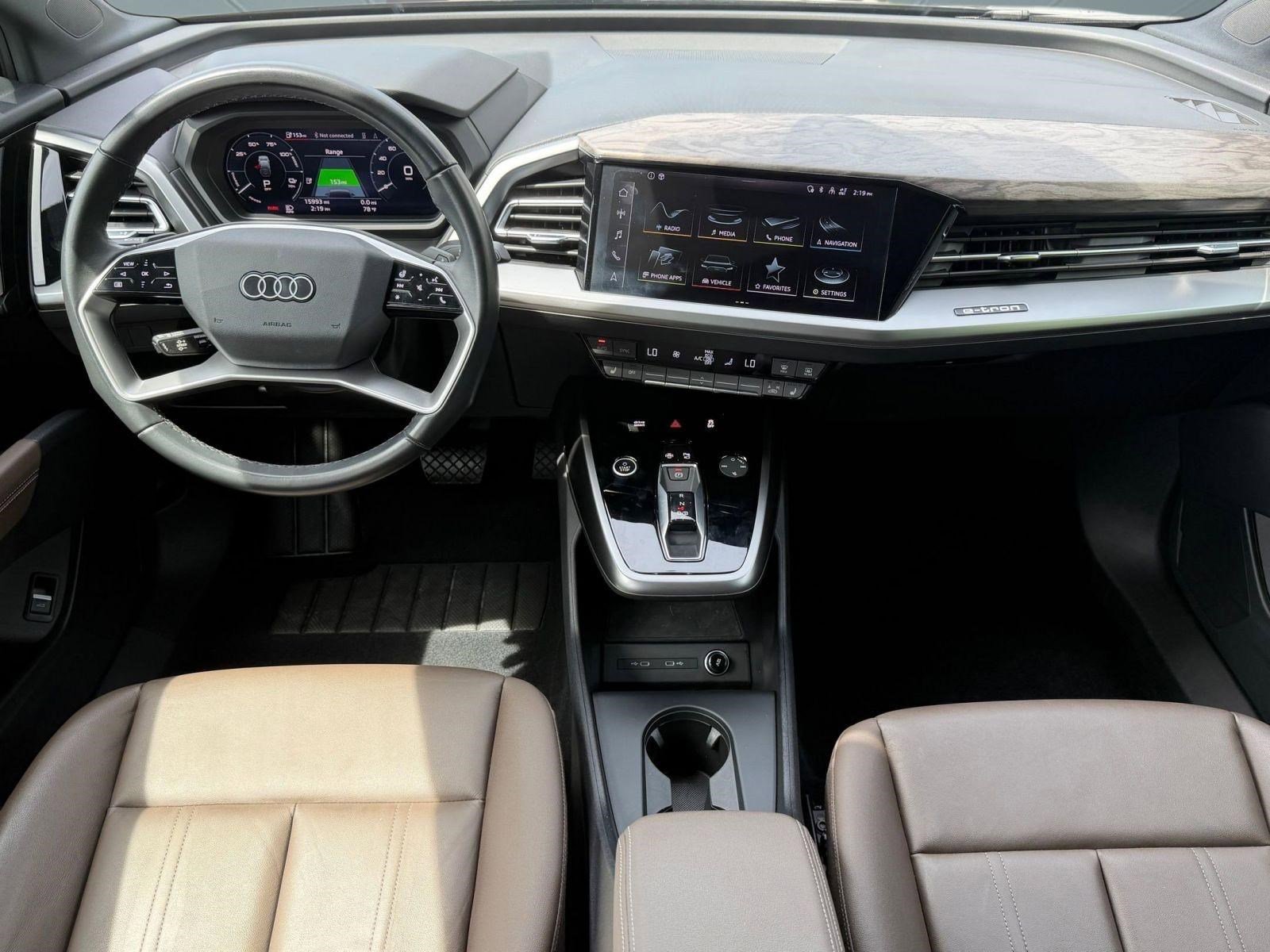 Used 2024 Audi Q4 e-tron Premium Plus w/ Premium Plus AWD/4WD image 24
