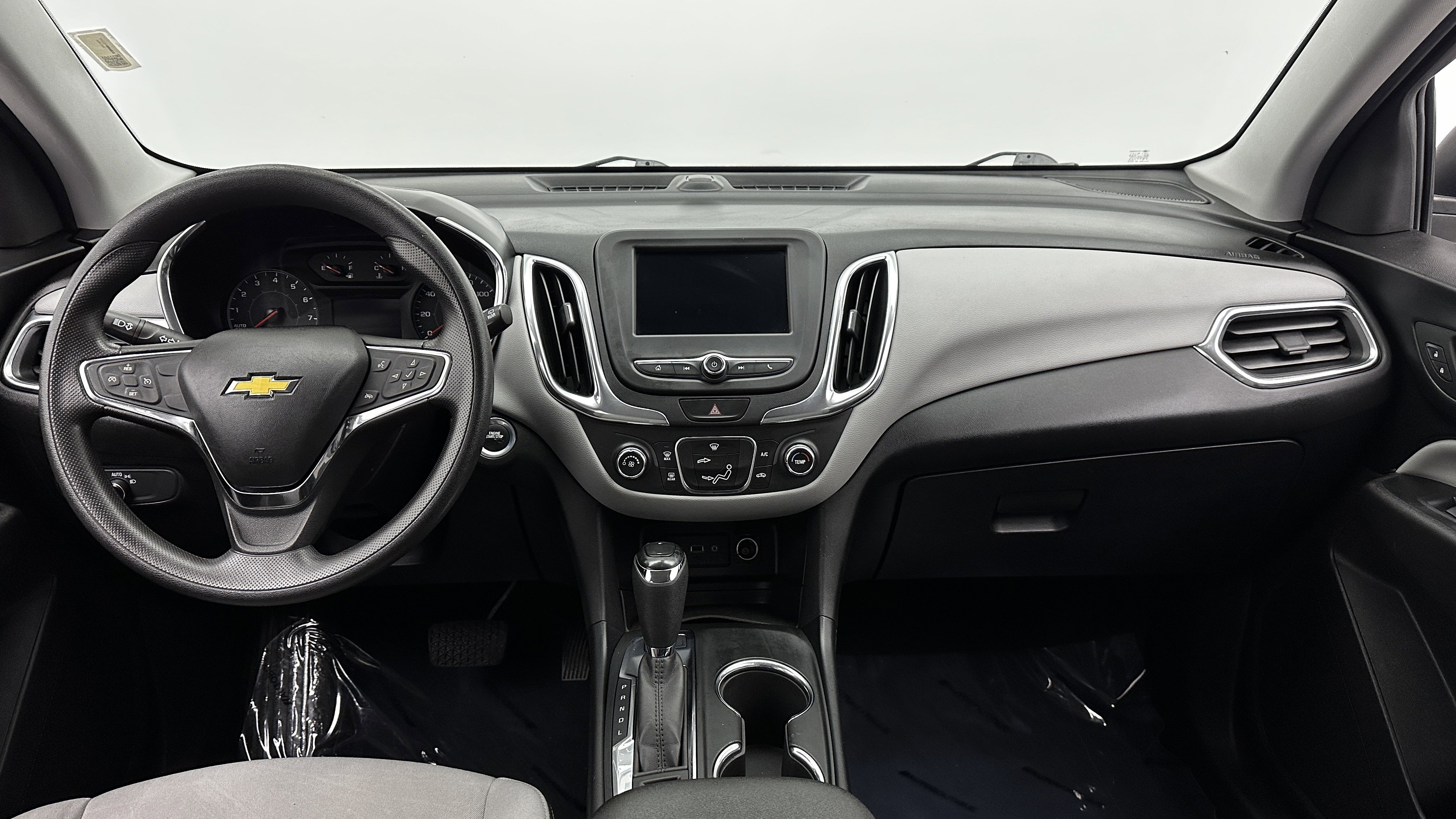 Used 2019 Chevrolet Equinox LS w/ LS Convenience Package image 27