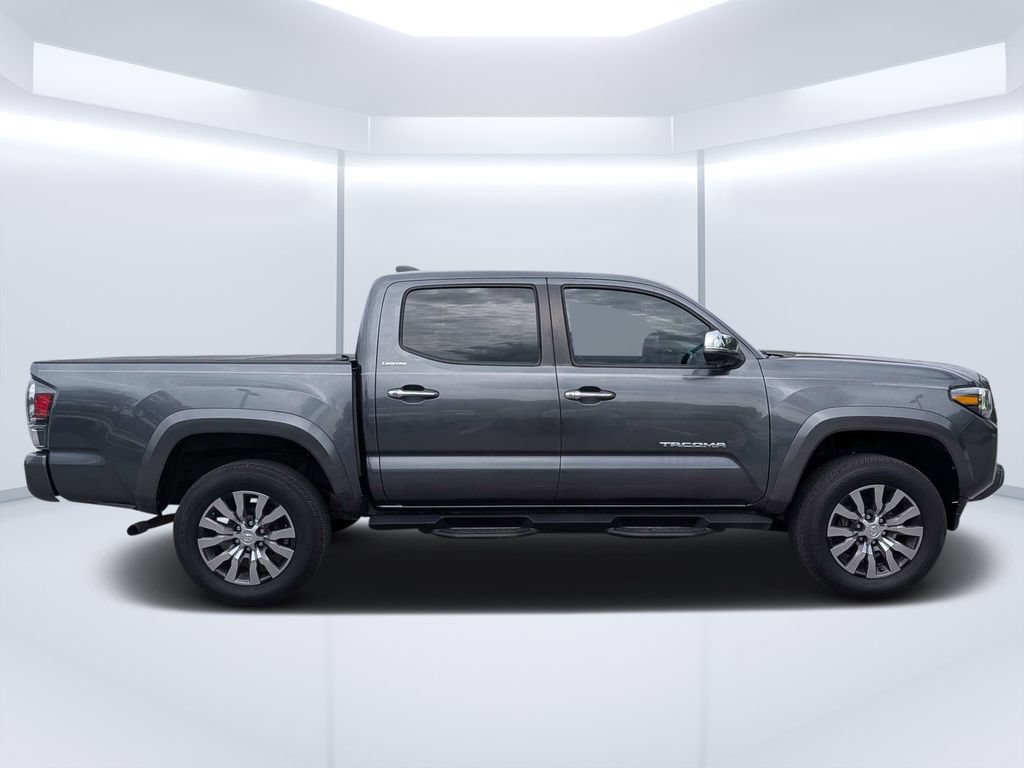 Used 2022 Toyota Tacoma Limited AWD/4WD image 2