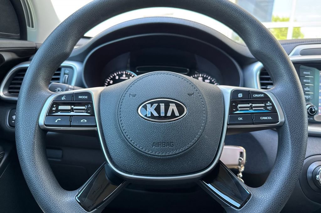Used 2020 Kia Sorento LX AWD/4WD image 24