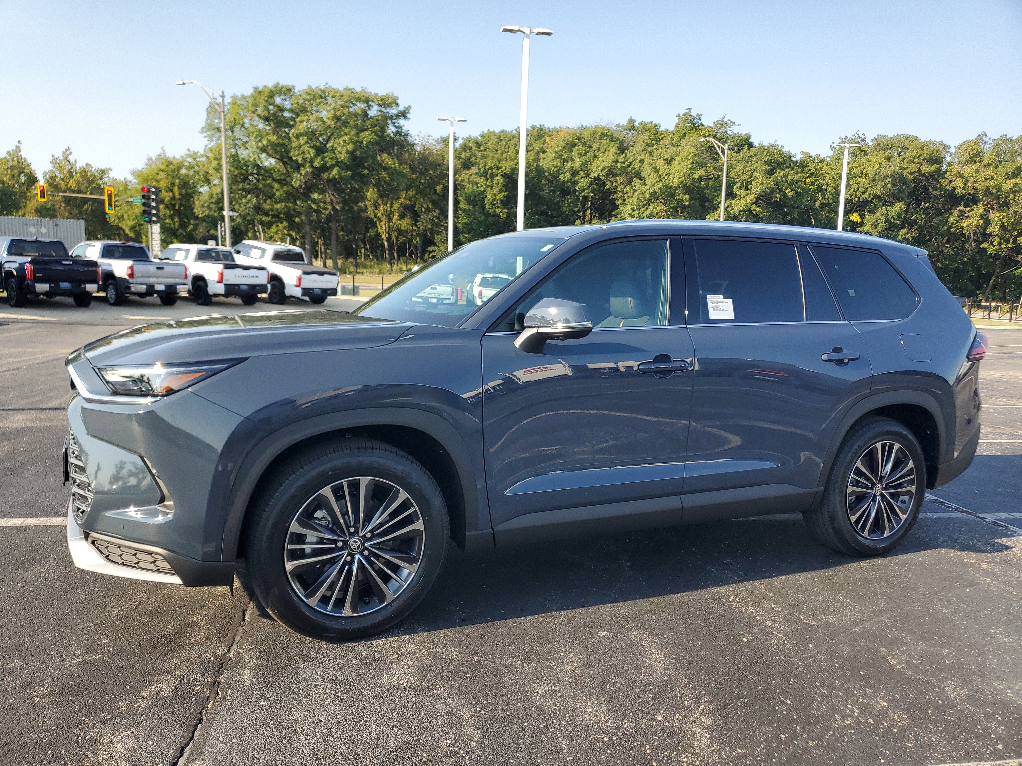 New 2026 Toyota Grand Highlander AWD Hybrid image 3