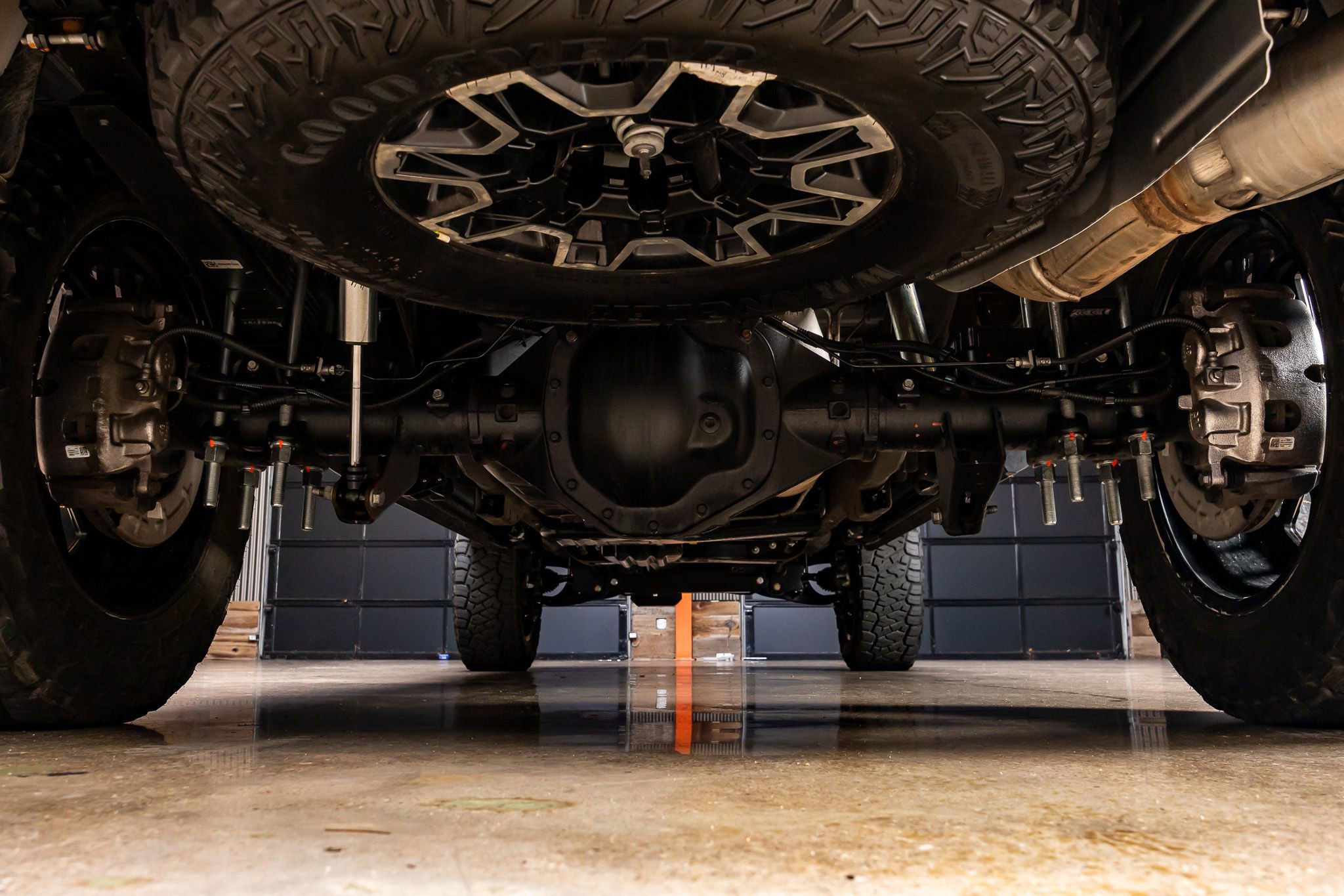 Used 2024 GMC Sierra 2500 AT4X image 16