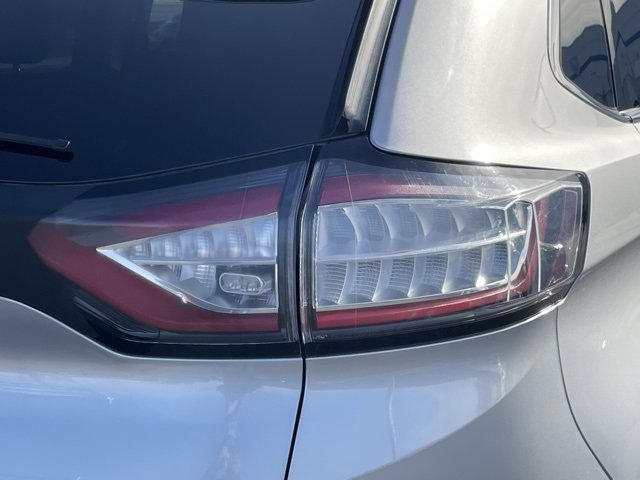 Used 2017 Ford Edge SEL image 22