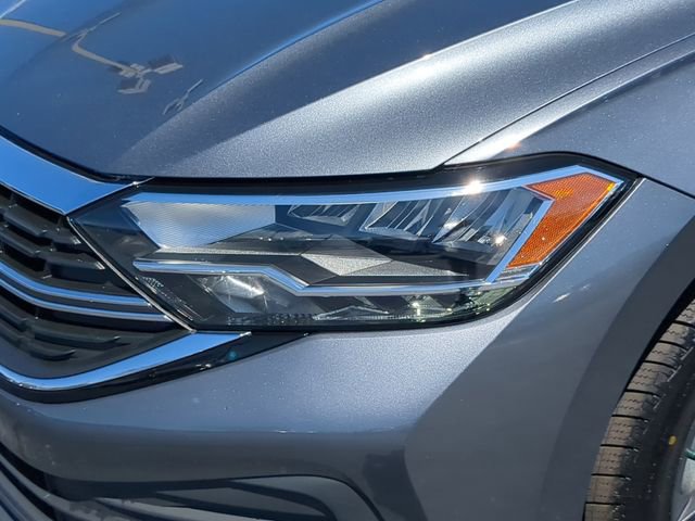 Used 2022 Volkswagen Jetta SE image 10