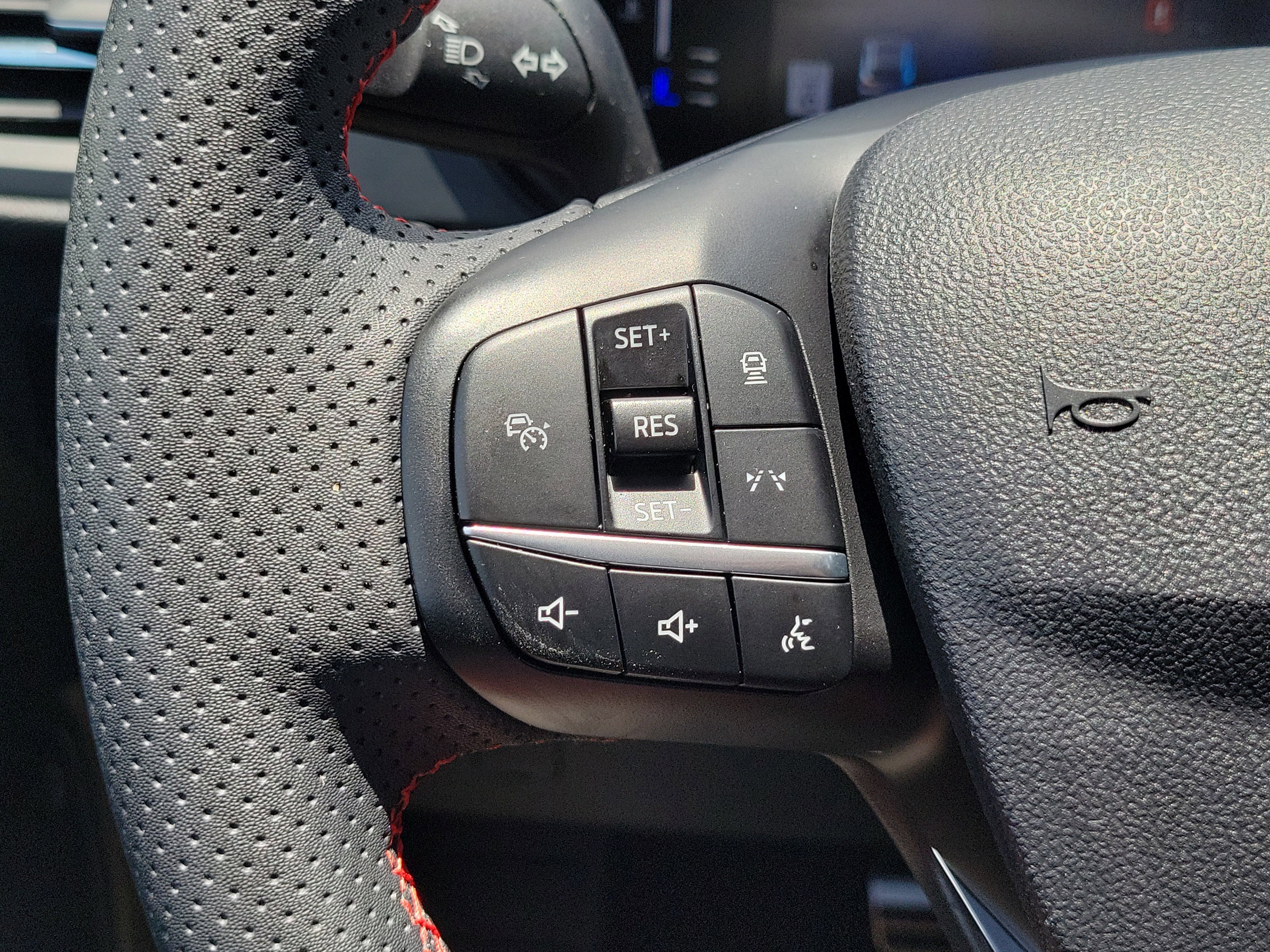 Certified 2023 Ford Escape ST-Line w/ Tech Pack #1 FWD image 26