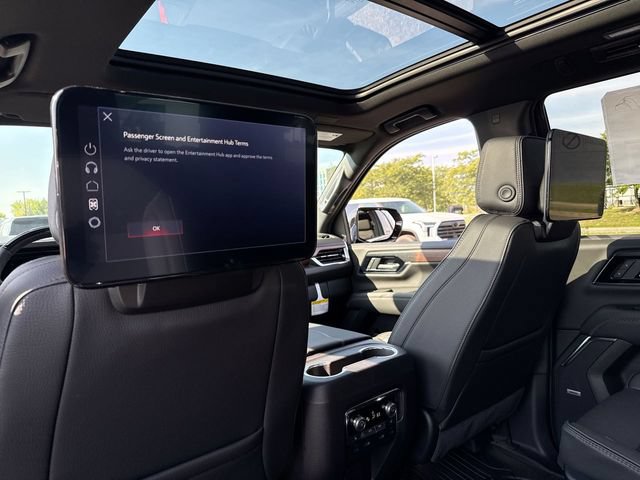 New 2026 GMC Yukon Denali w/ Denali Reserve Package AWD/4WD image 28