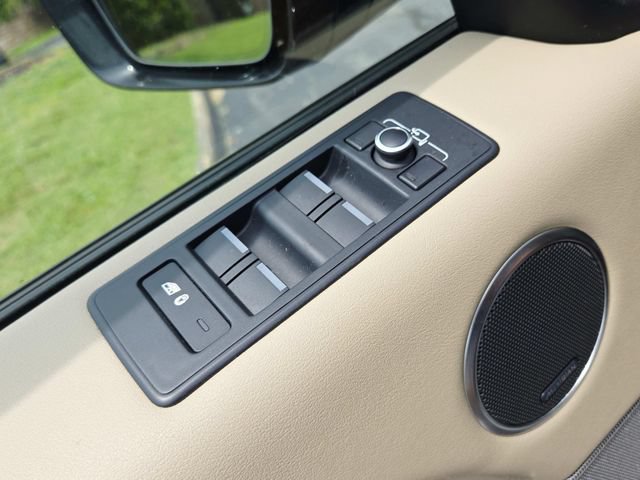 Used 2017 Land Rover Range Rover Sport HSE AWD/4WD image 34