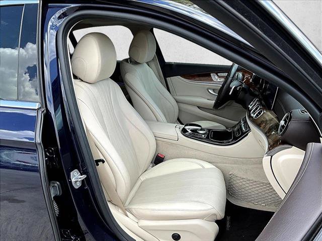 Used 2018 Mercedes-Benz E 300 4MATIC image 9