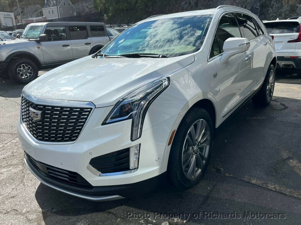 Used 2021 Cadillac XT5 Premium Luxury w/ Platinum Package AWD/4WD image 7