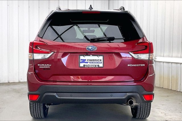 Used 2024 Subaru Forester Limited AWD/4WD image 4