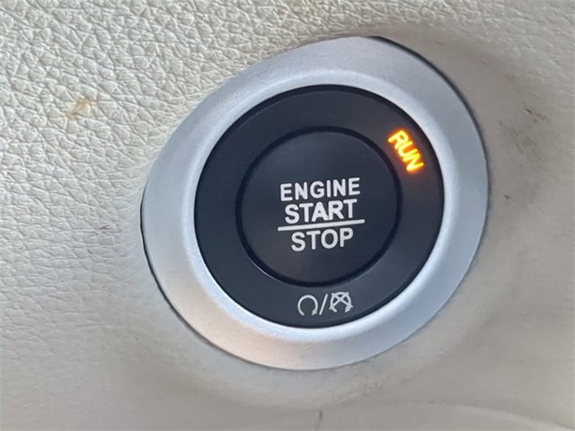 Used 2021 Chrysler Pacifica Touring-L image 27