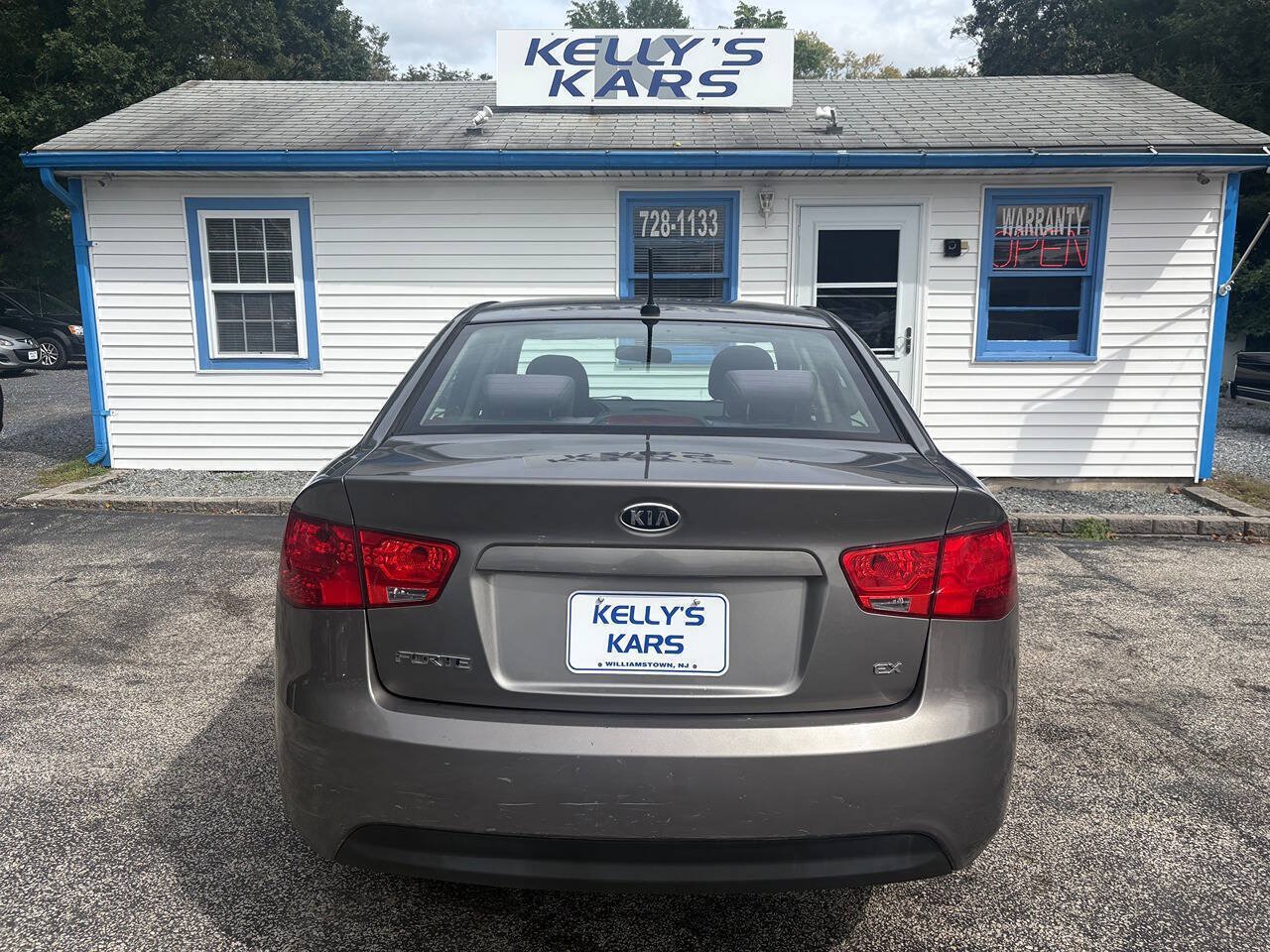 Used 2013 Kia Forte EX w/ Premium Pkg FWD image 5