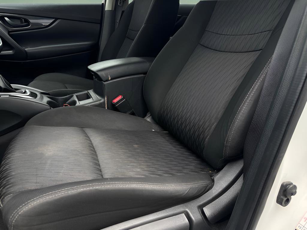Used 2020 Nissan Rogue S AWD/4WD image 17