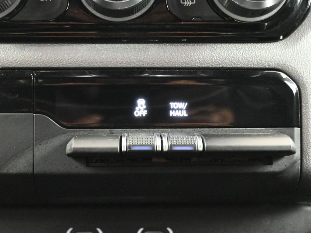 Used 2024 RAM 1500 Laramie image 30